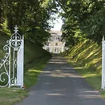 Le Chateau Des Monts 4* Barbeville