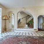 Bed & Breakfast Le Chateau Des Monts 4*
