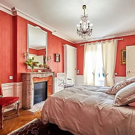 Le Chateau Des Monts 4*