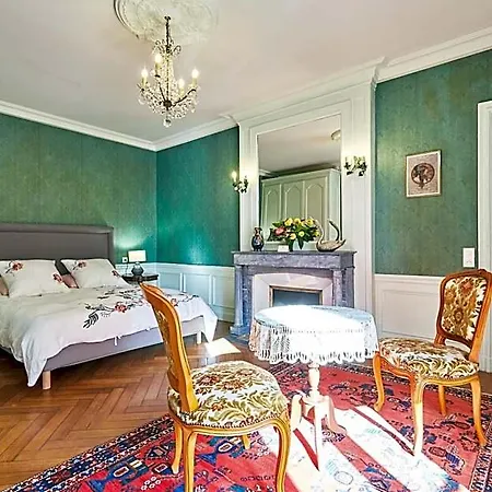 Nocleg ze śniadaniem Le Chateau Des Monts 4*