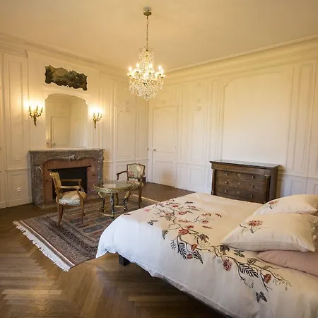 Le Chateau Des Monts לינה וארוחת בוקר Barbeville