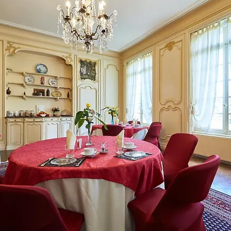 Bed & Breakfast Chateau Des Monts 4*