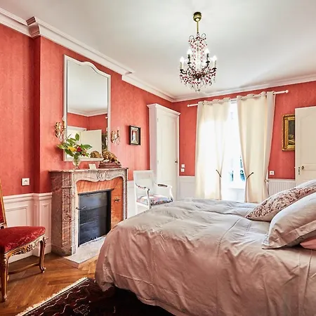 Bed & Breakfast Chateau Des Monts Barbeville