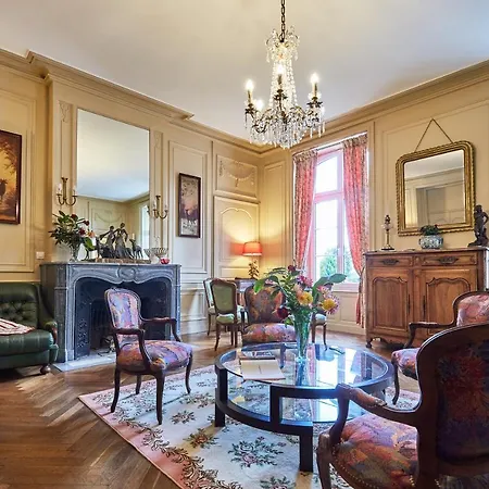 Chateau Des Monts