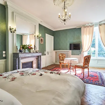 Chateau Des Monts