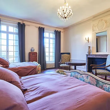 Bed and Breakfast Le Chateau Des Monts