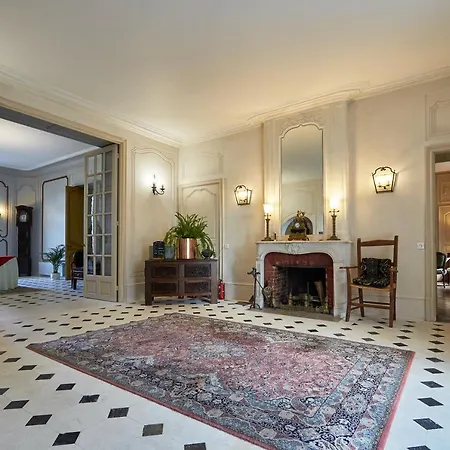 Le Chateau Des Monts Barbeville