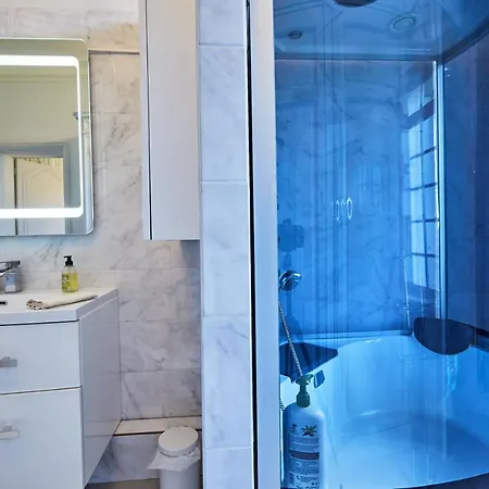 Bed & Breakfast Chateau Des Monts Barbeville