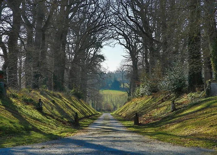 Chateau Des Monts Barbeville